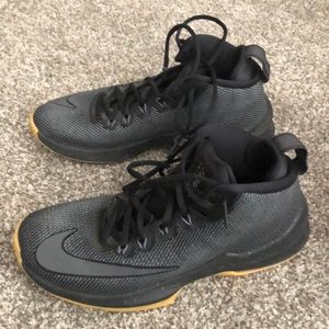 Nike AirMax basketball shoes